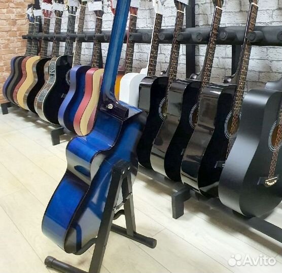 Акустическая гитара