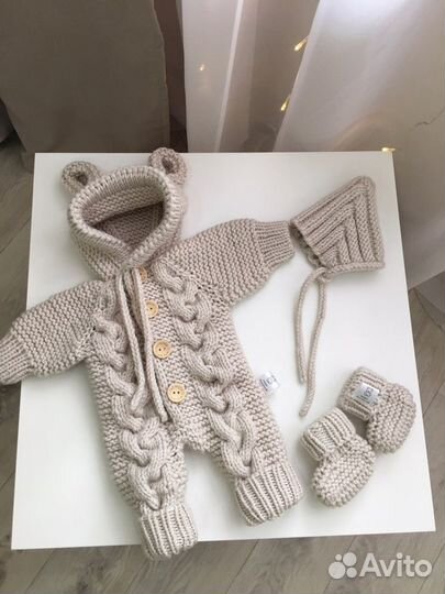 Комплект на выписку осень