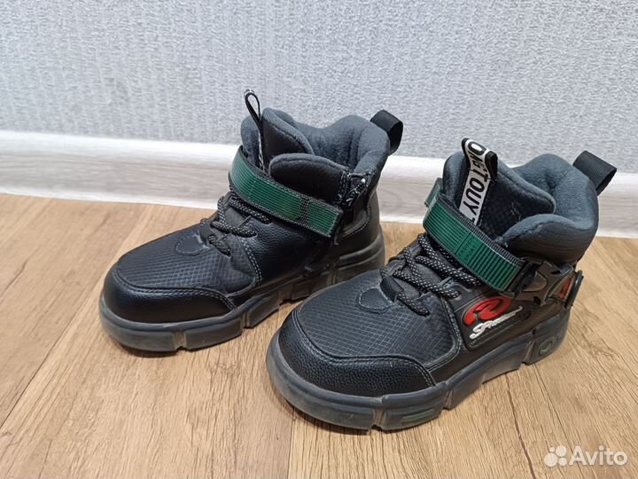 Ботинки для мальчика 30