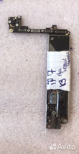 Материнская плата iPhone