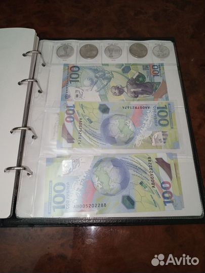 Альбом для юбилейных монет. Подарок