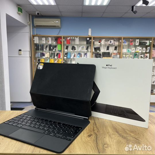 Беспроводная клавиатура Apple Magic Keyboard 12.9