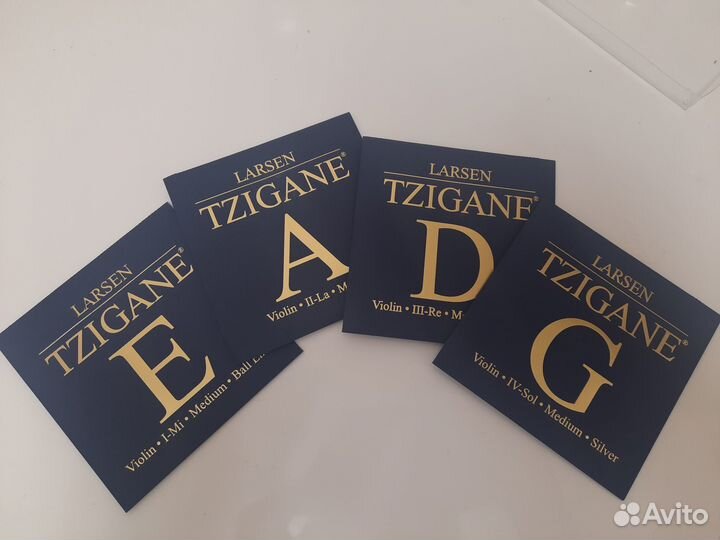 Larsen Tzigane Комплект скрипичных струн 4/4