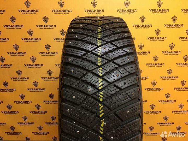 Goodyear Ultragrip Ice Arctic 215/65 R16 98T