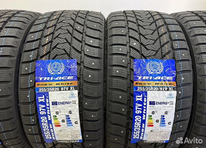 Tri Ace Snow White II 255/35 R20 64J
