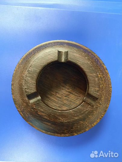 Пепельница дерево