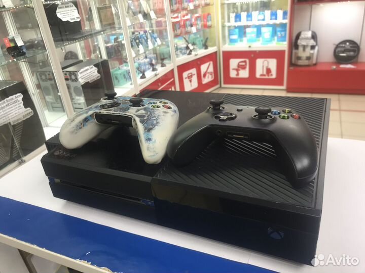 Игровая приставка Microsoft Xbox One 250Gb