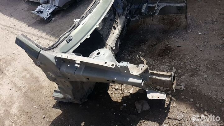 Передняя часть с лонжеронами Ford Fusion 2002-2012