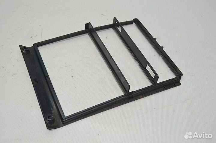 Рамка выключателей scania R-series (01.04)