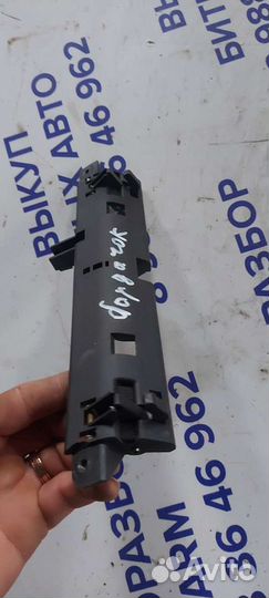 Замок бардачка на Volkswagen Phaeton