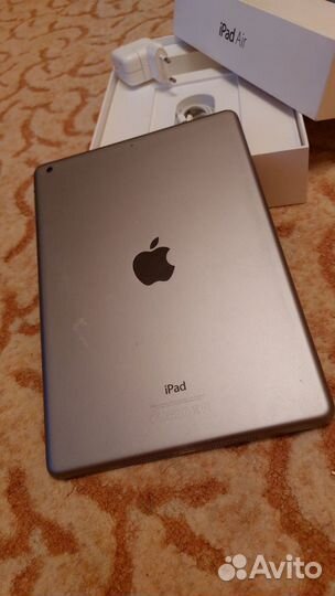 Планшет iPad Air A1474