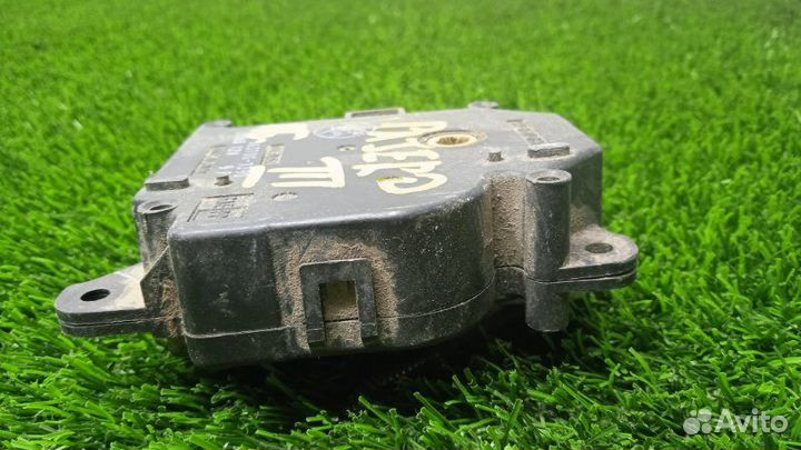 Сервопривод печки, моторчик заслонки отопителя