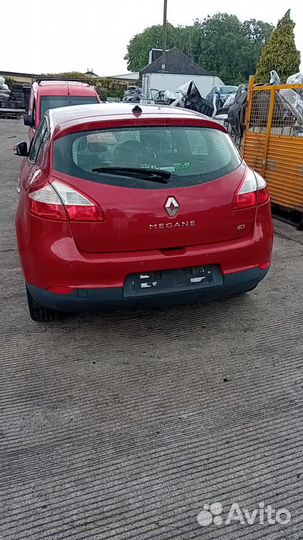 Крышка (дверь) багажника renault megane 3