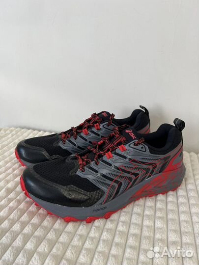 Asics GEL-trabuco terra trail running trainers