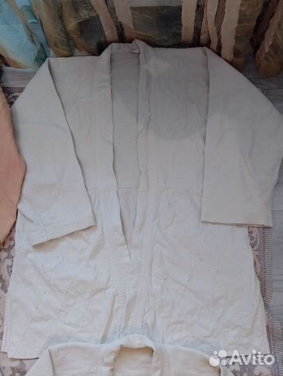 Одежда спортивная для занятий по дзюдо и самбо