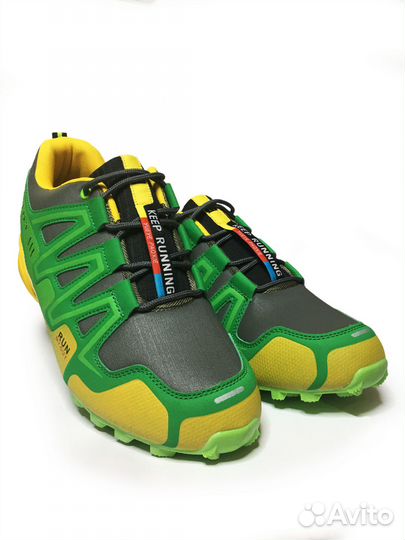 Кроссовки треккинговые