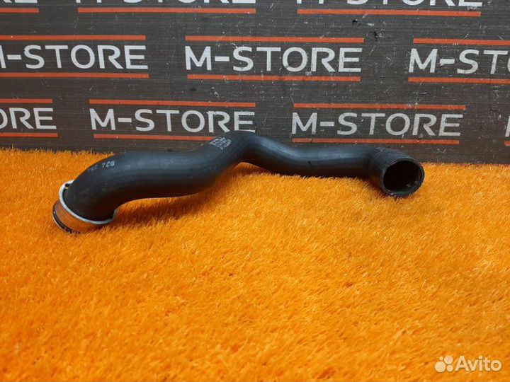 Патрубок радиатора нижний Mercedes-Benz E-Class