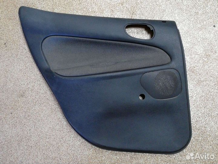 Peugeot 206 Обшивка двери задняя левая