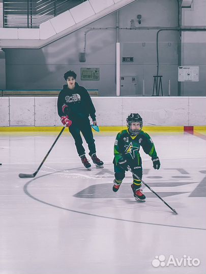 Тренер по хоккею