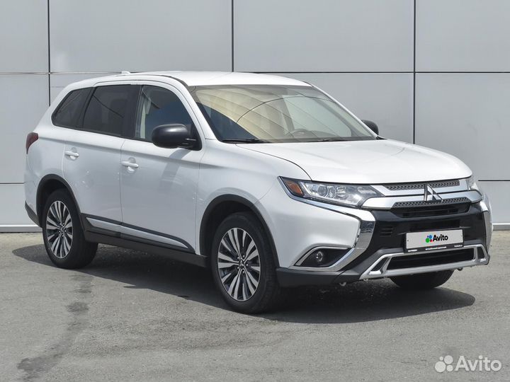 Mitsubishi Outlander 2.4 CVT, 2019, 35 000 км