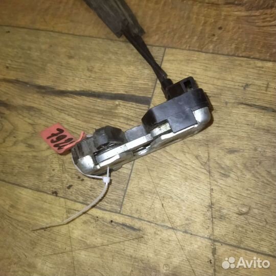 Замок багажника Ford Fusion