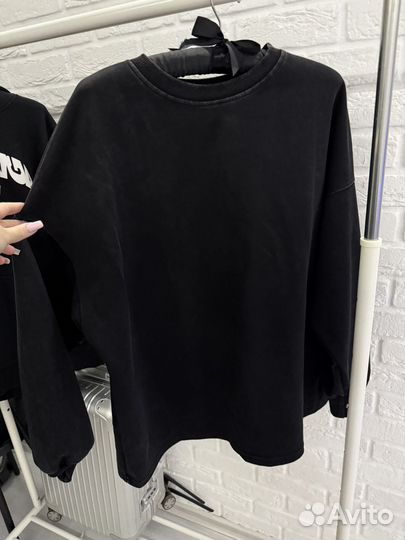 Свитшот выбеленный черный