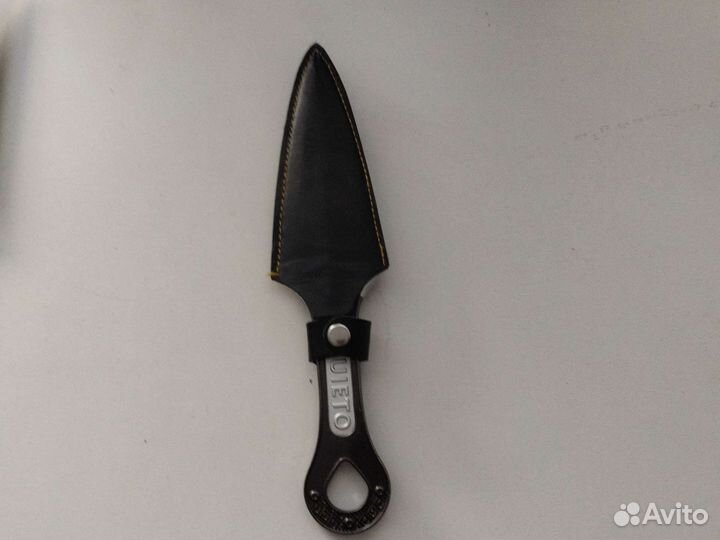Игрушечные ножи,все в почти идеальном состояние