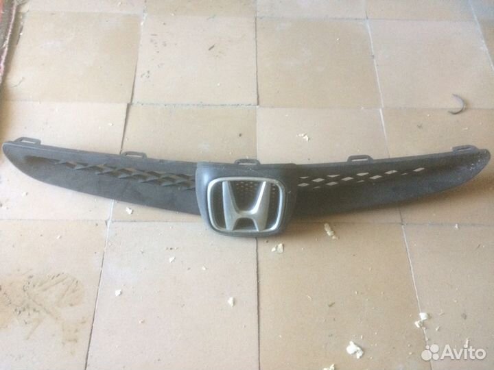 Решетка радиатора Honda fit