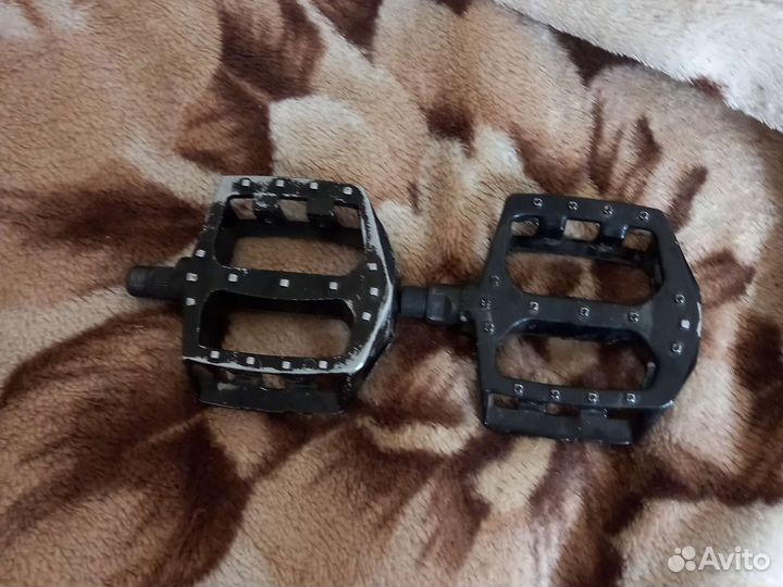 Педали для велосипеда