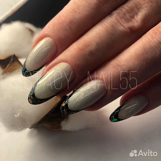 Наращивание ногтей, маникюр