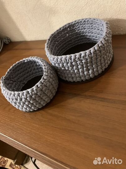 Вязаные корзинки ручной работы