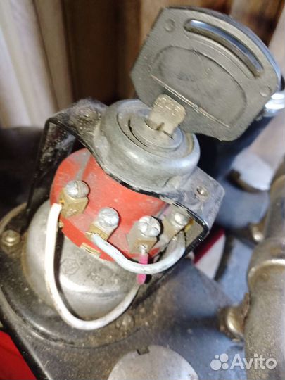 Центр. Подножка