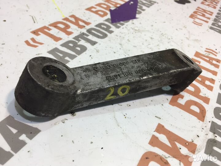 Рено Трафик Кронштейн крепления двигателя