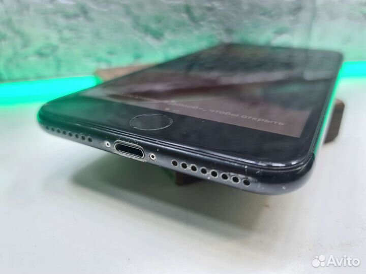П.7969 iPhone 7 Plus 32Gb