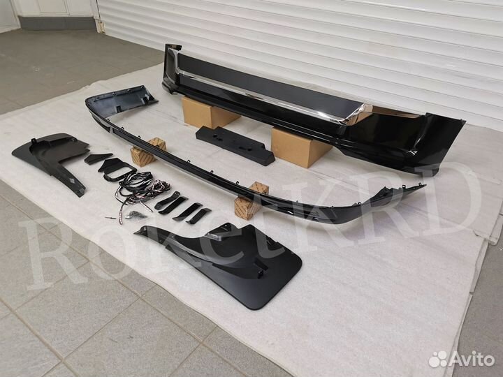 Обвес Toyota Land Cruiser 200 Executive Lounge G83