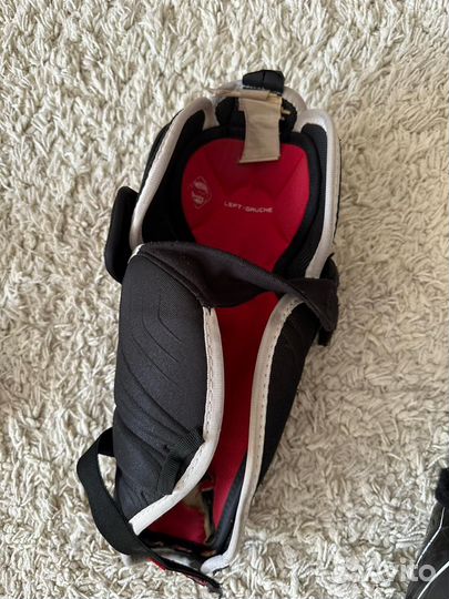 Щитки bauer x900 размер 11