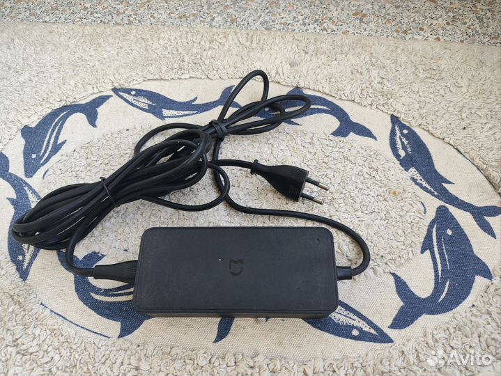 Зарядное для эл.самокат Xiaomi m365, m365pro