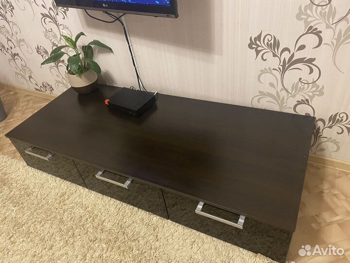 Тумба под телевизор