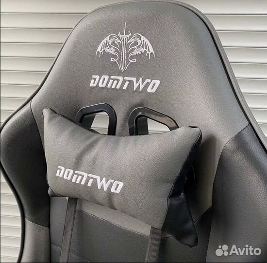 Игровое компьютерное кресло