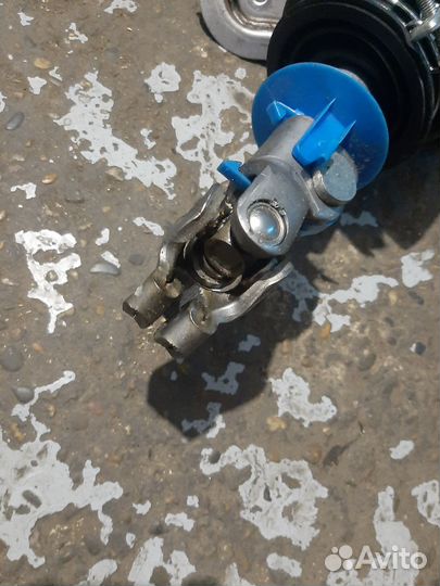 Infiniti QX70 S51 Рулевой карданчик