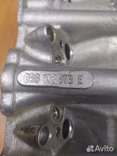 Головка блока цилиндров Volkswagen Golf 4 03810337