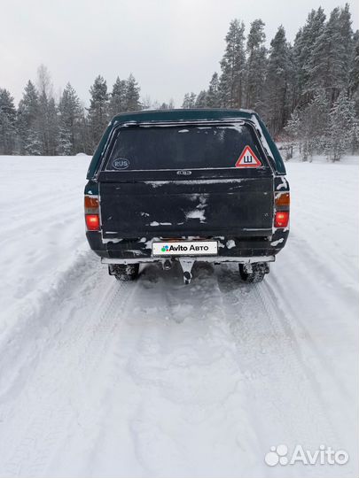 Mitsubishi L200 2.5 МТ, 1995, 345 175 км