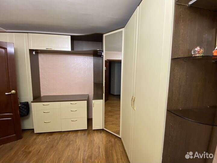 Шкаф с комодом