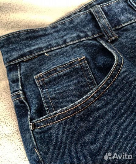 Синие джинсы бананы