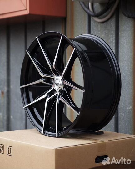 Разноширокие диски R20 для Mercedes Bmw