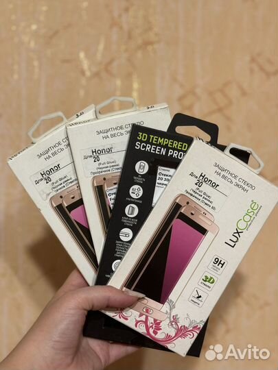Защитные стекла Honor 20