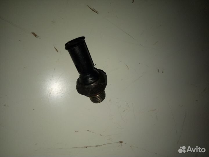 Датчик давления масла Вольво С60 B5244S