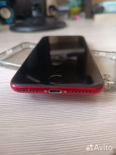 iPhone 8, 64 ГБ