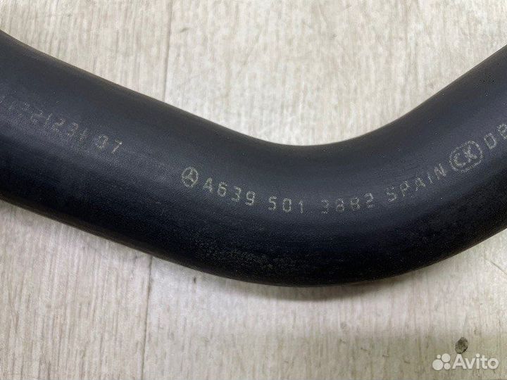 Патрубок радиатора Mercedes Vito Viano W 639