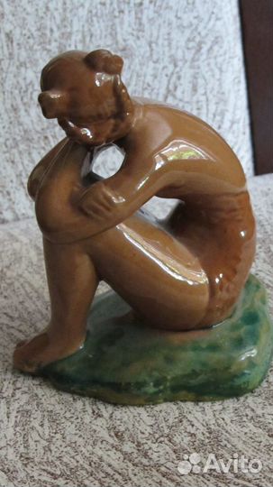 Статуэтка Девушка, пловчиха, схф Гжель